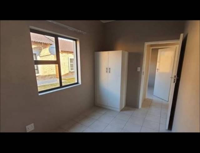 3 BEDROOM APARTMENT TO LET IN TERRA NOVA